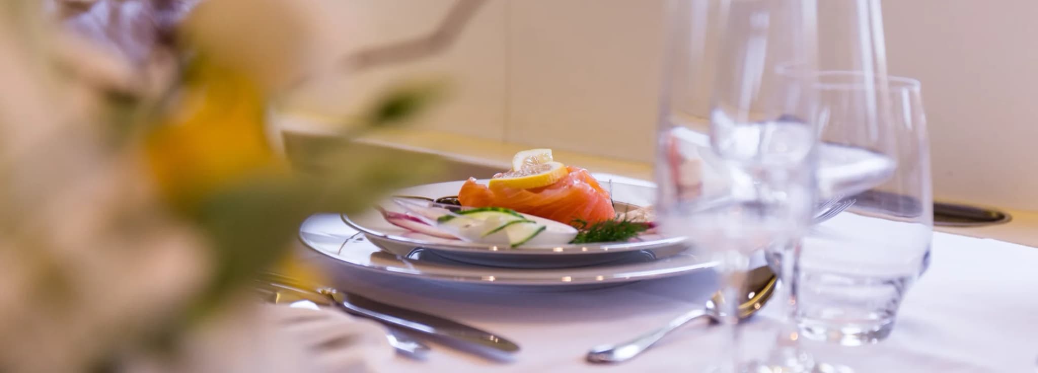 Catering on Private Jets: What to Expect and How to Order