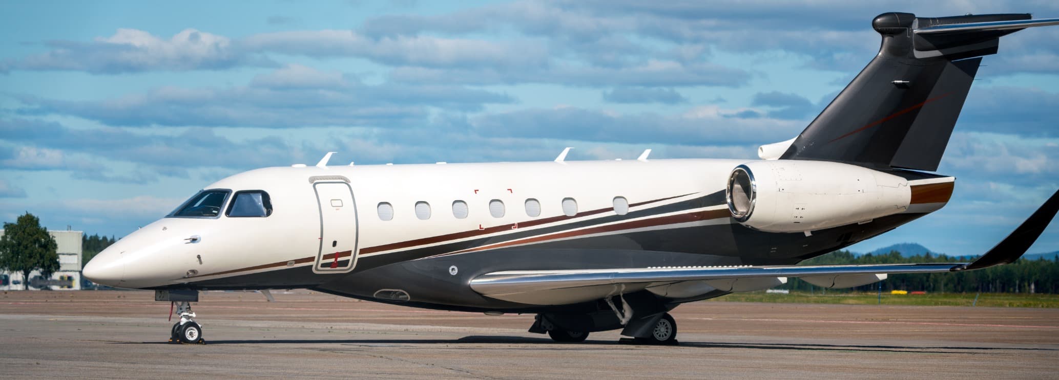 Embraer Praetor 500 private jet charter aircraft