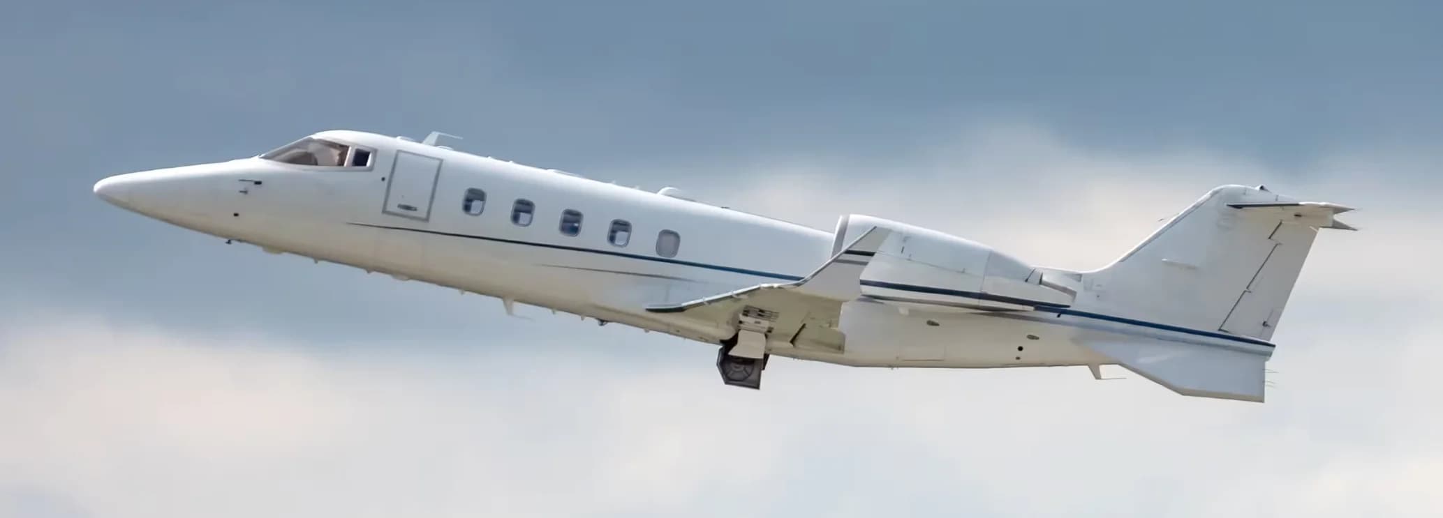 Learjet 60 charter aircraft for fast long-range midsize private jet flights