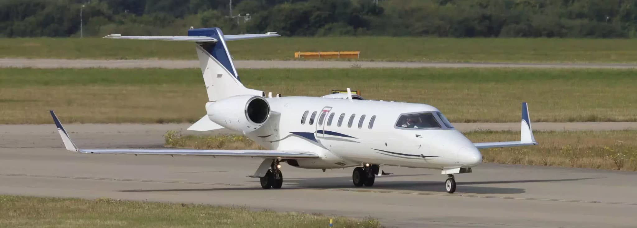 Learjet 45 charter aircraft for roomy long-range private jet flights